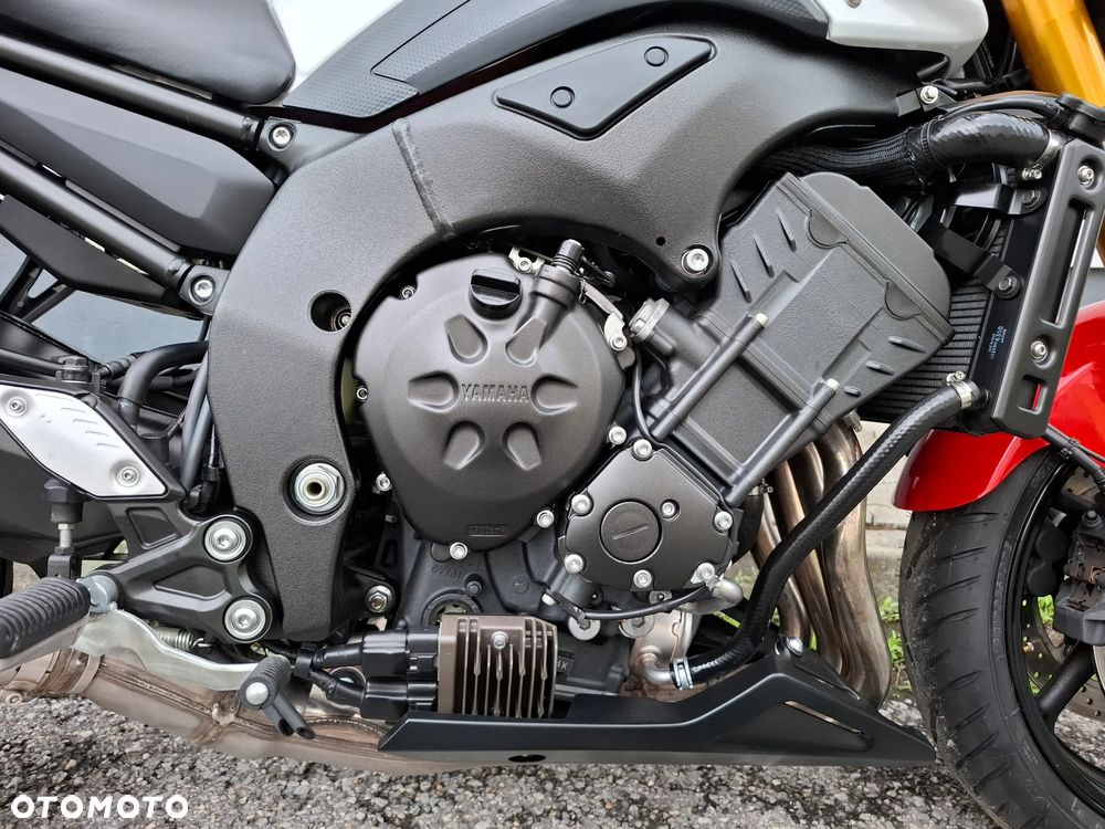 Yamaha FZ8 - 15