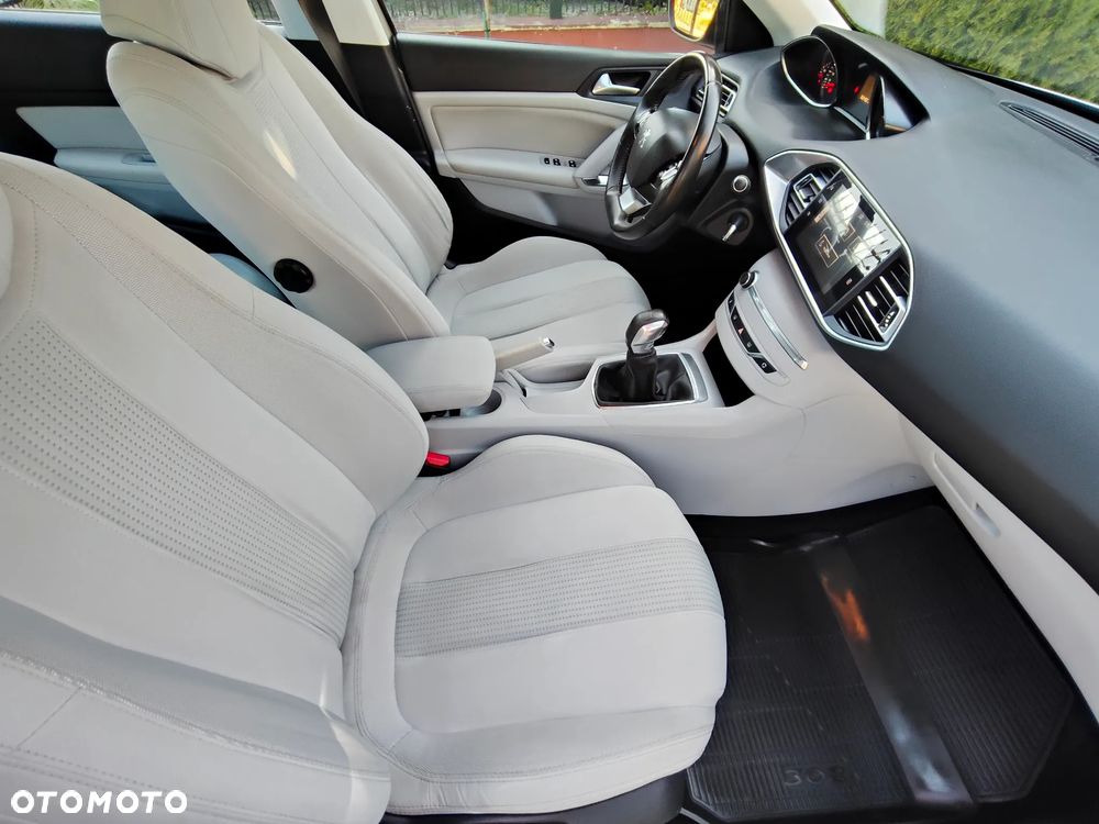 Peugeot 308 HDi FAP 92 Active - 31