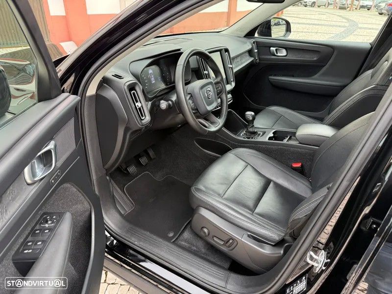 Volvo XC 40 2.0 D3 Momentum Core - 13