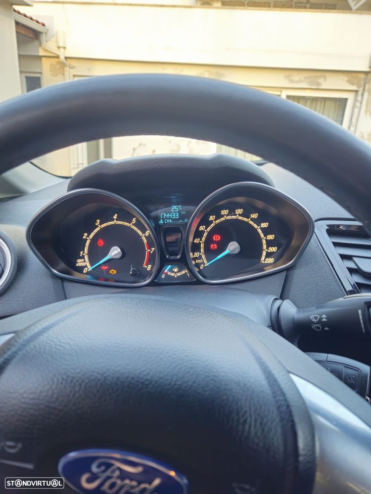 Ford Fiesta 1.0 Ti-VCT Trend - 14