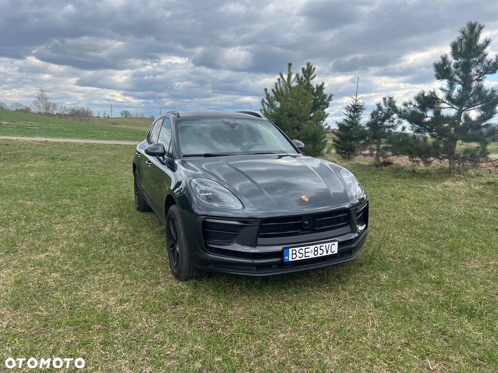 Porsche Macan Standard - 1