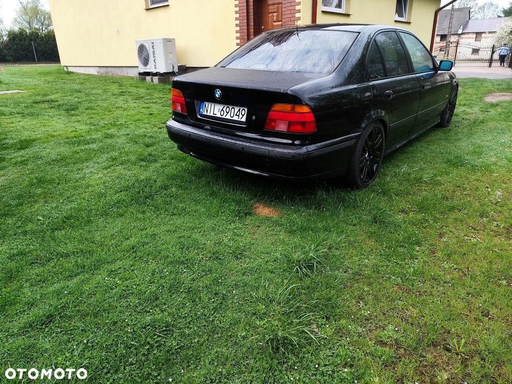 BMW Seria 5 - 12