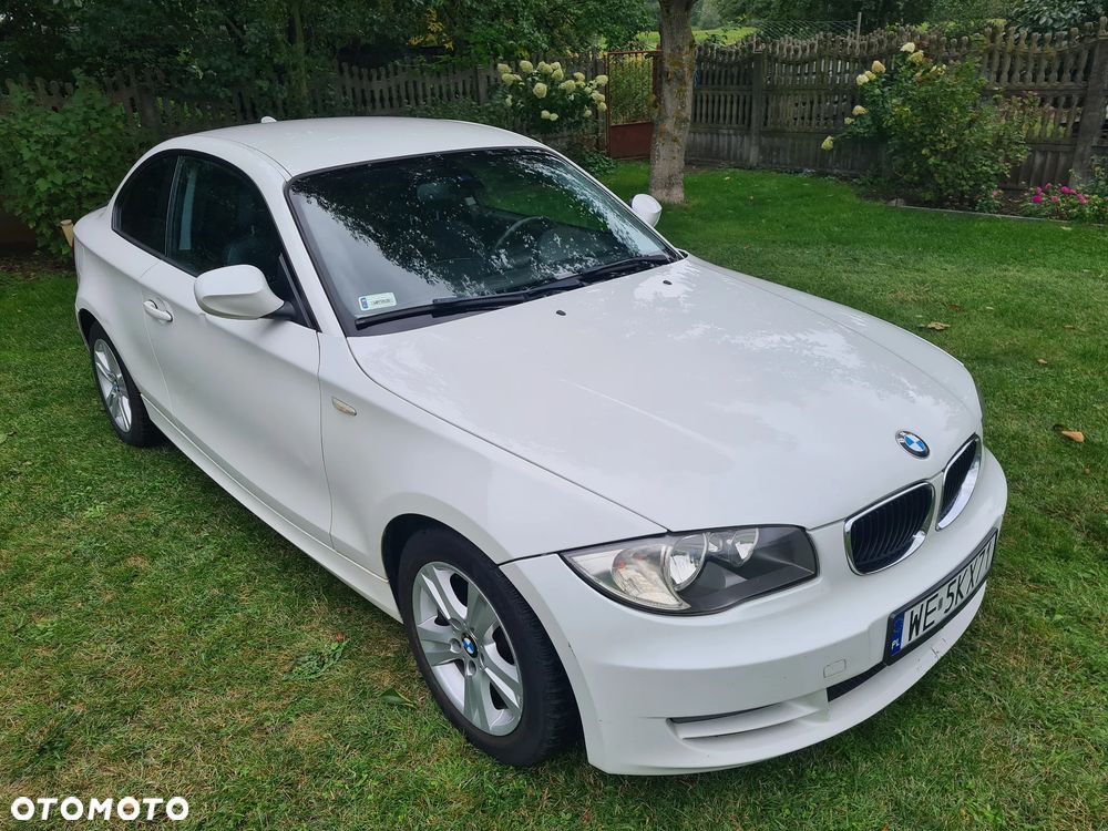 BMW Seria 1 120i - 22
