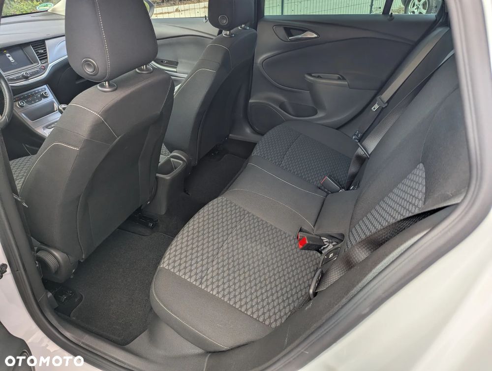 Opel Astra - 19