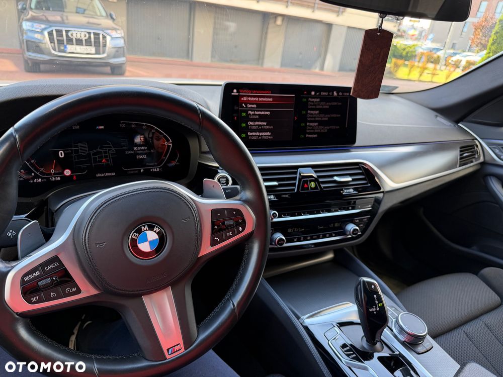 BMW Seria 5 520d xDrive M Sport sport - 9
