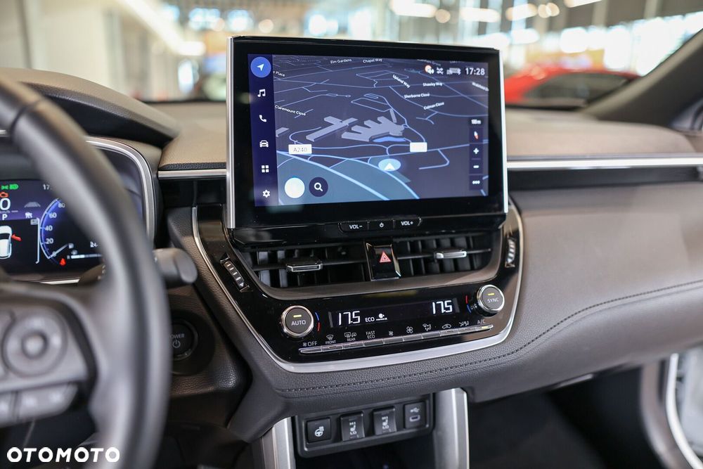 Toyota Corolla Cross 2.0 Hybrid Executive AWD - 21
