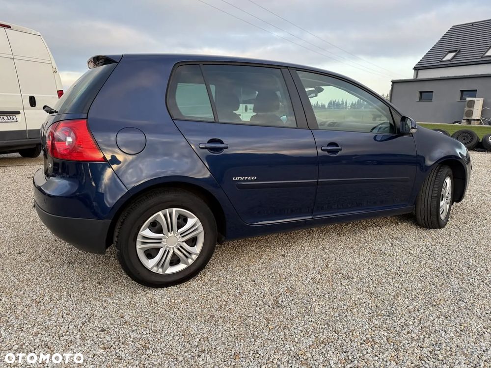 Volkswagen Golf 1.6 United - 4
