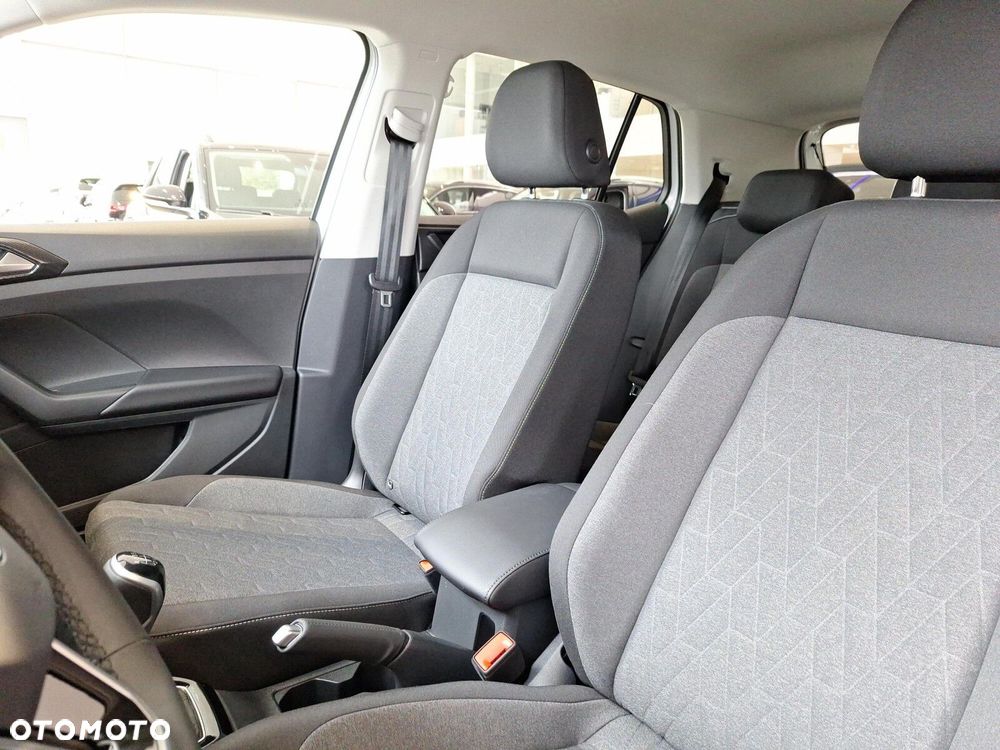 Volkswagen T-Cross - 11
