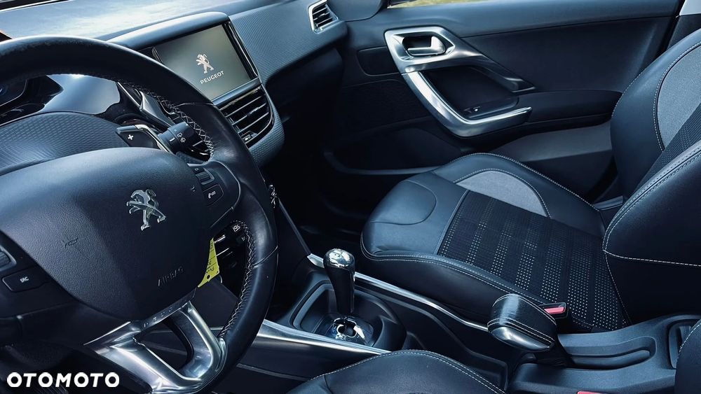 Peugeot 2008 e-HDi FAP 92 EGS6 STOP & START Allure - 17