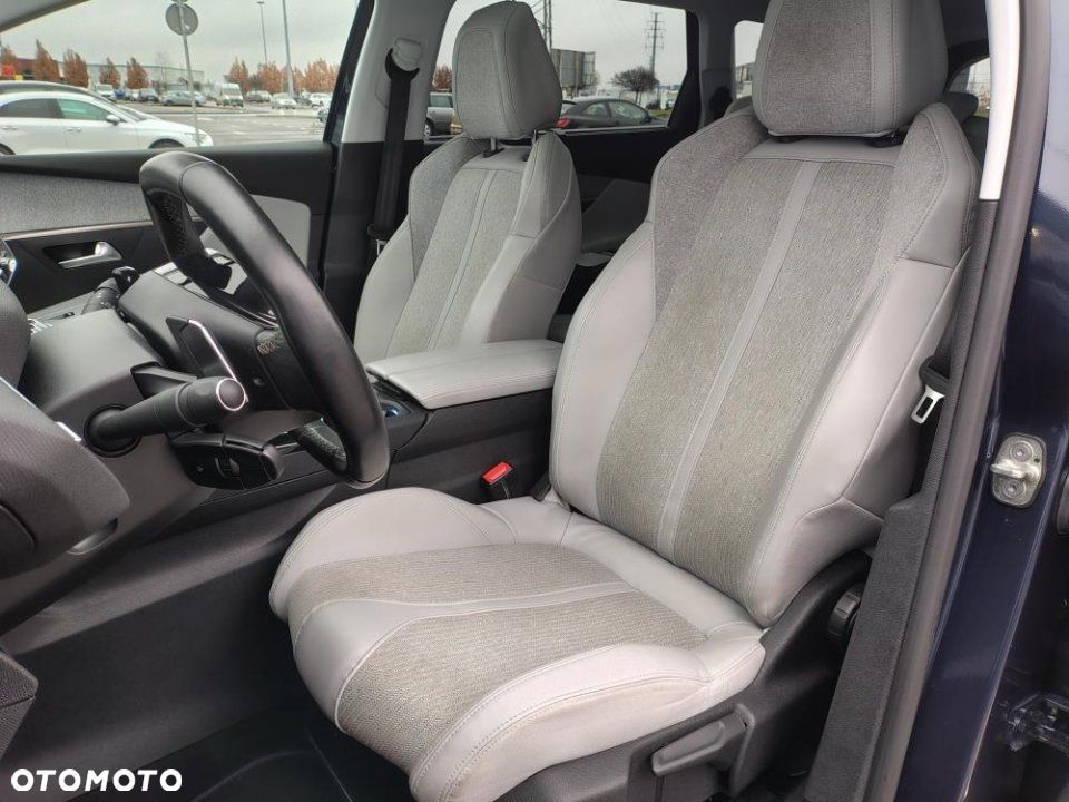 Peugeot 5008 - 19