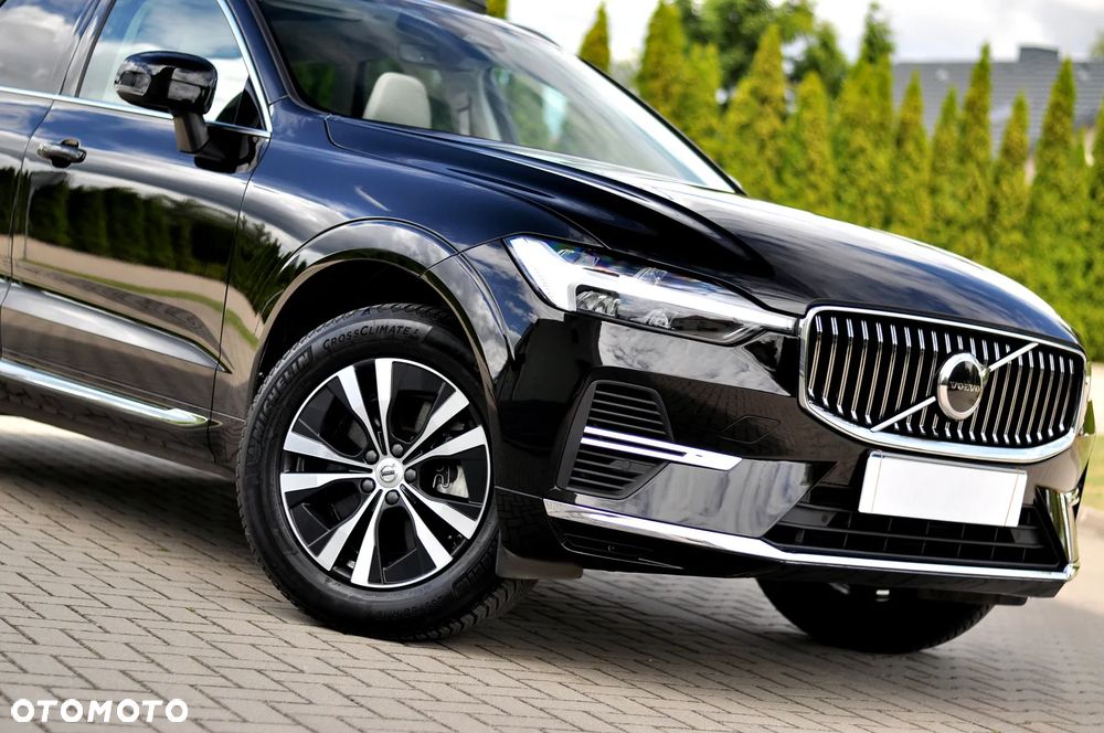 Volvo XC 60 T6 Plug-In Hybrid AWD Core - 9