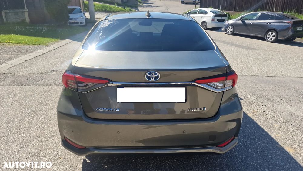 Toyota Corolla 1.8 HSD Business - 9