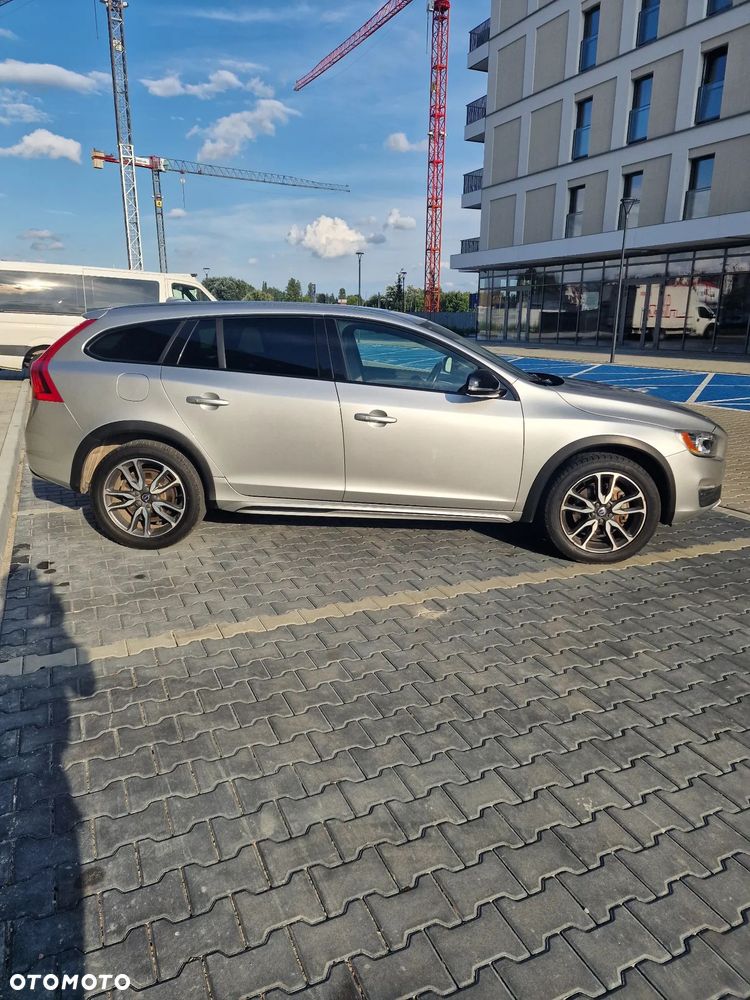 Volvo V60 Cross Country T5 Geartronic Momentum - 2