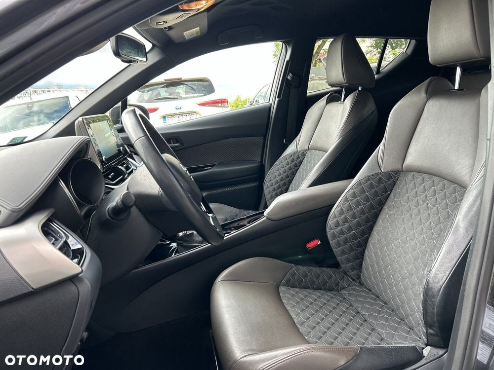 Toyota C-HR 2.0 Hybrid Executive - 9