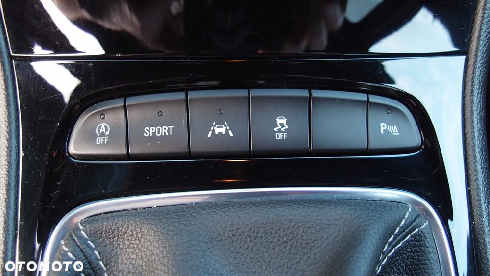 Opel Astra 1.6 CDTI Dynamic S&S - 10
