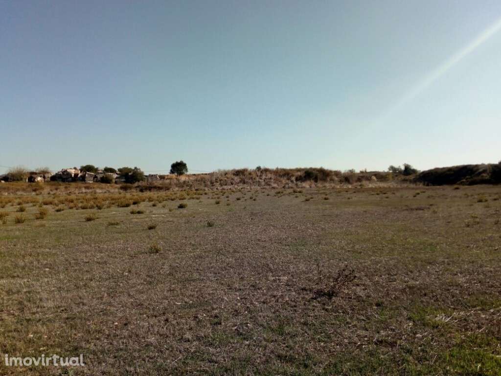 Terreno para arrendar no Sabugo - Almargem do Bispo - Sintra - Grande imagem: 2/3