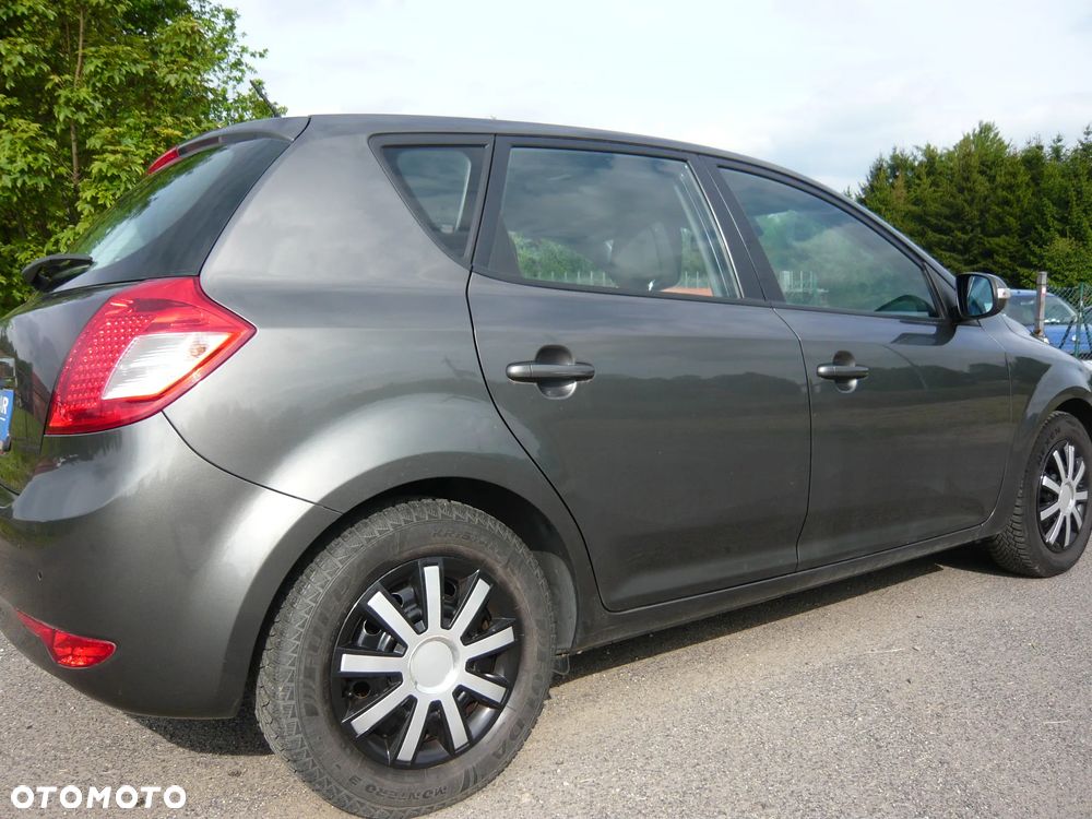 Kia Ceed 1.6 CVVT Vision - 6