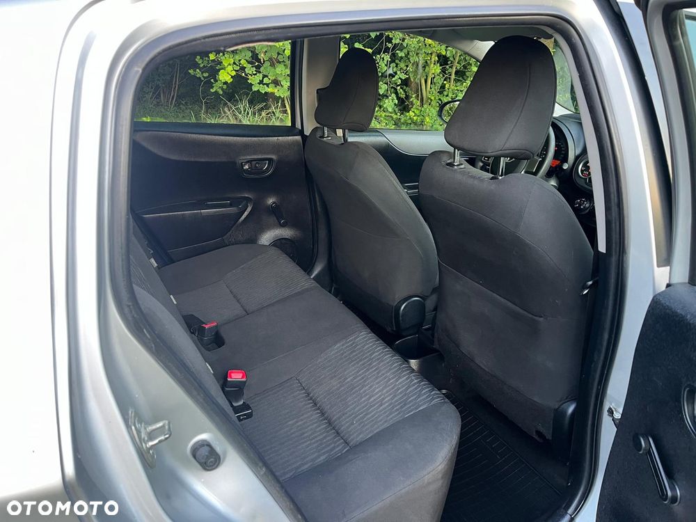 Toyota Yaris 1.0 Terra A/C - 11