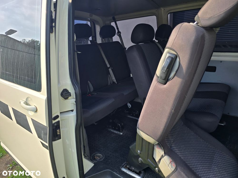 Volkswagen T5 - 2