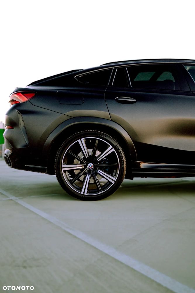 BMW X6M - 14