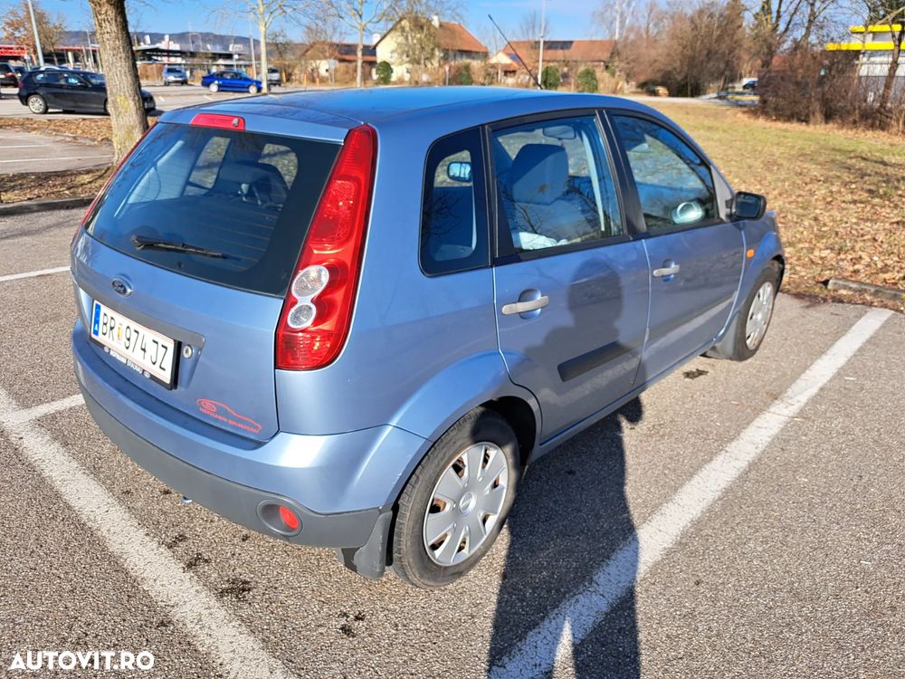 Ford Fiesta 1.3 Ambiente - 7