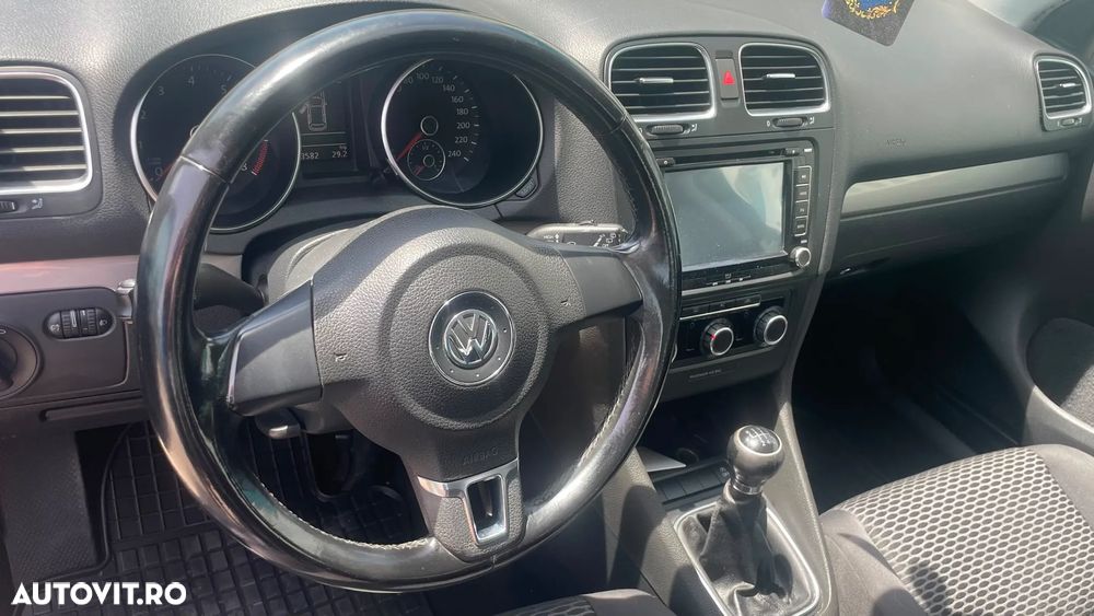 Volkswagen Golf - 9