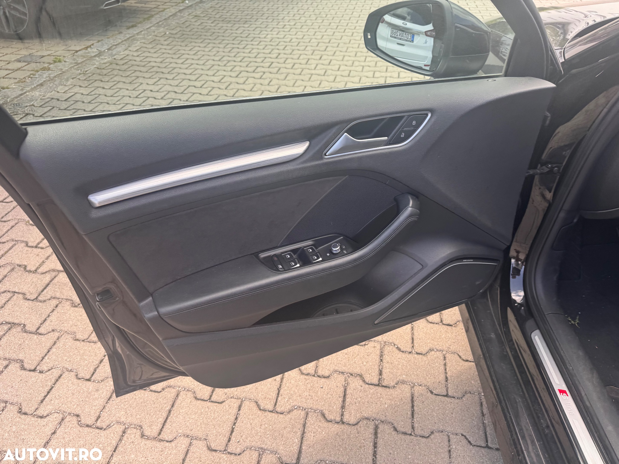 Audi A4 2.0 TDI DPF clean diesel quattro S line Sportpaket - 16