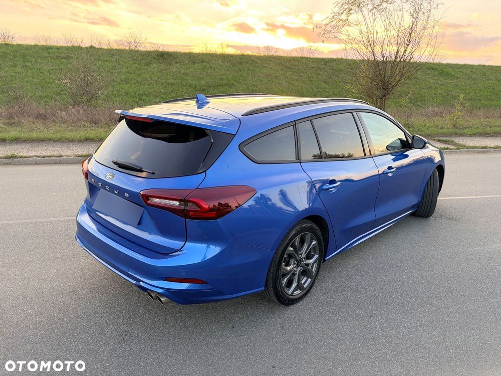 Ford Focus 1.0 EcoBoost mHEV ST-Line X - 3