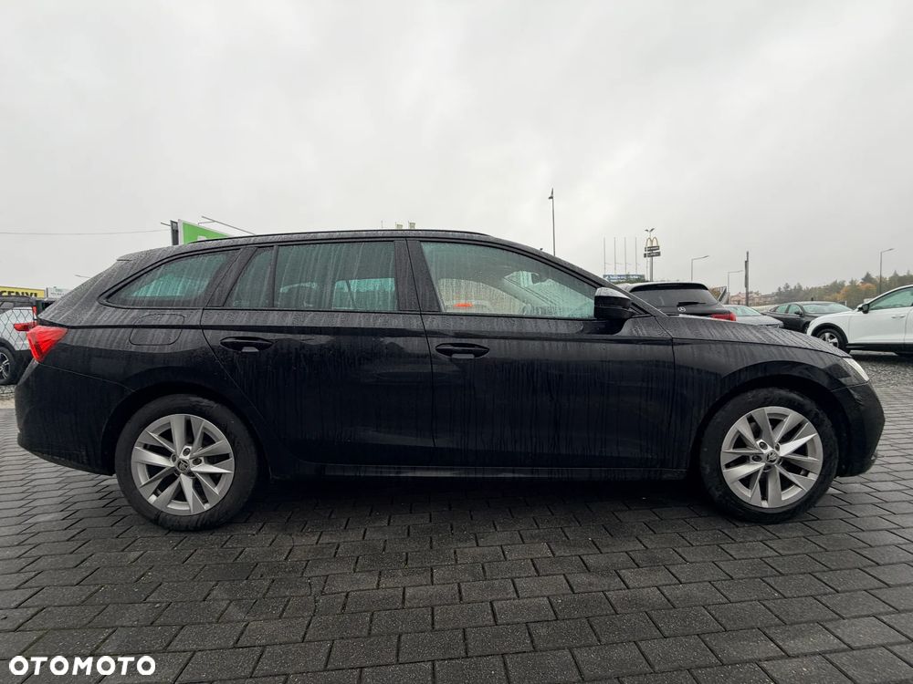 Skoda Octavia 2.0 TDI Ambition DSG - 8
