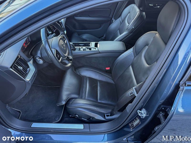 Volvo V60 T6 AWD Geartronic R-Design - 31