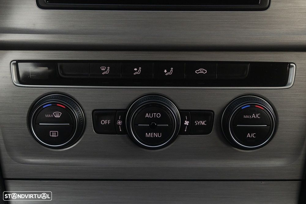 VW Golf 1.6 TDi BlueMotion Confortline - 11