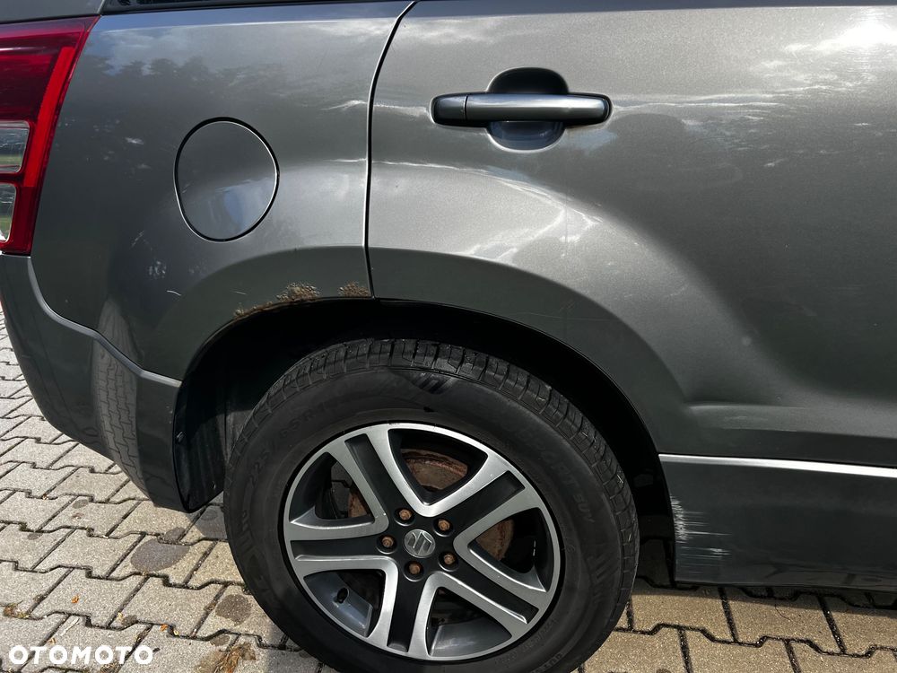 Suzuki Grand Vitara 2.0 De luxe - 6