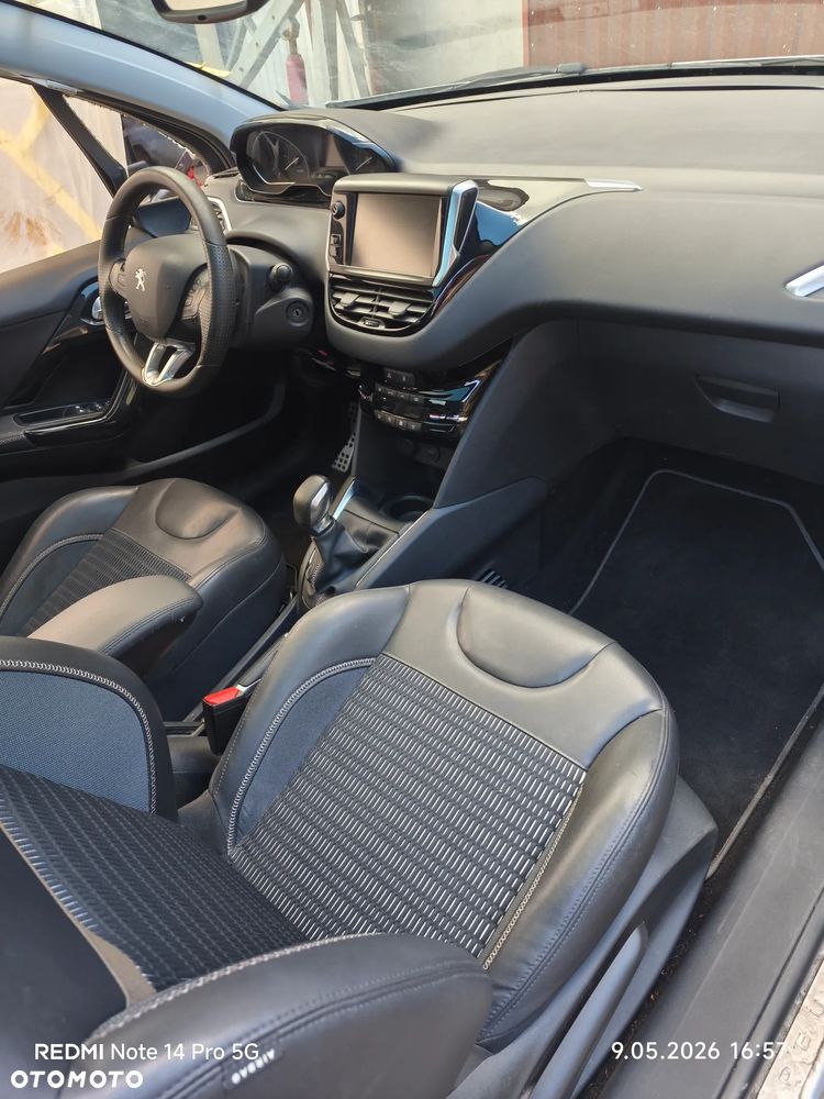 Peugeot 208 120 VTI Allure - 15