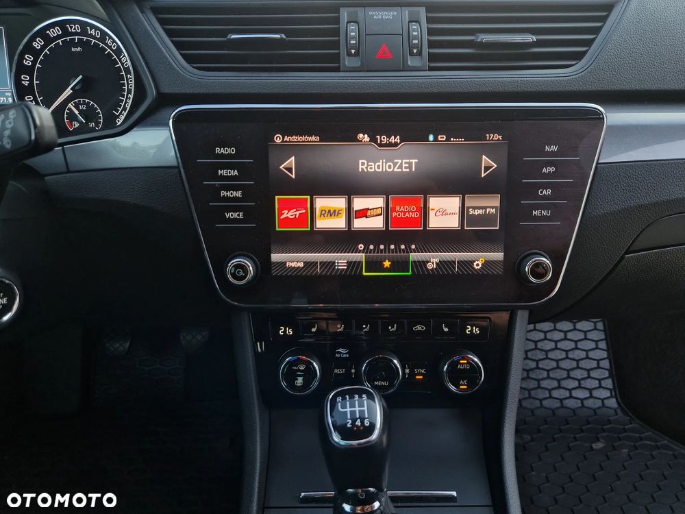 Skoda Superb 2.0 TDI SCR Ambition - 20