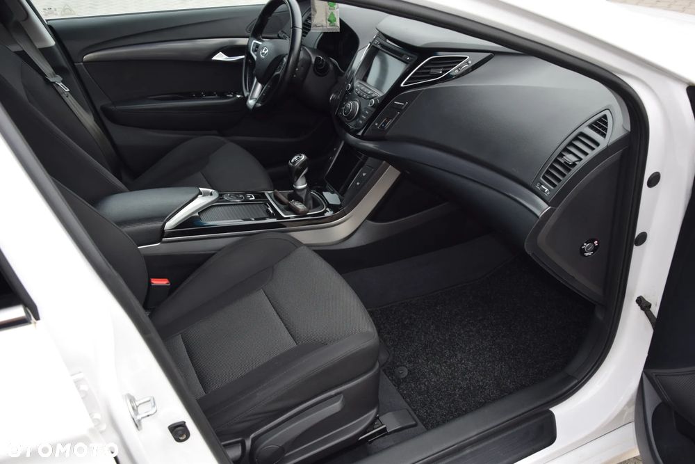 Hyundai i40 i40cw 1.6 Fifa World Cup Edition - 21