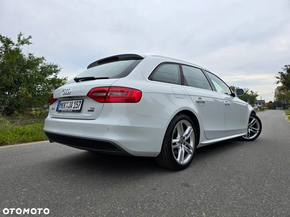 Audi A4 Avant 2.0 TDI DPF quattro S line Sportpaket - 5
