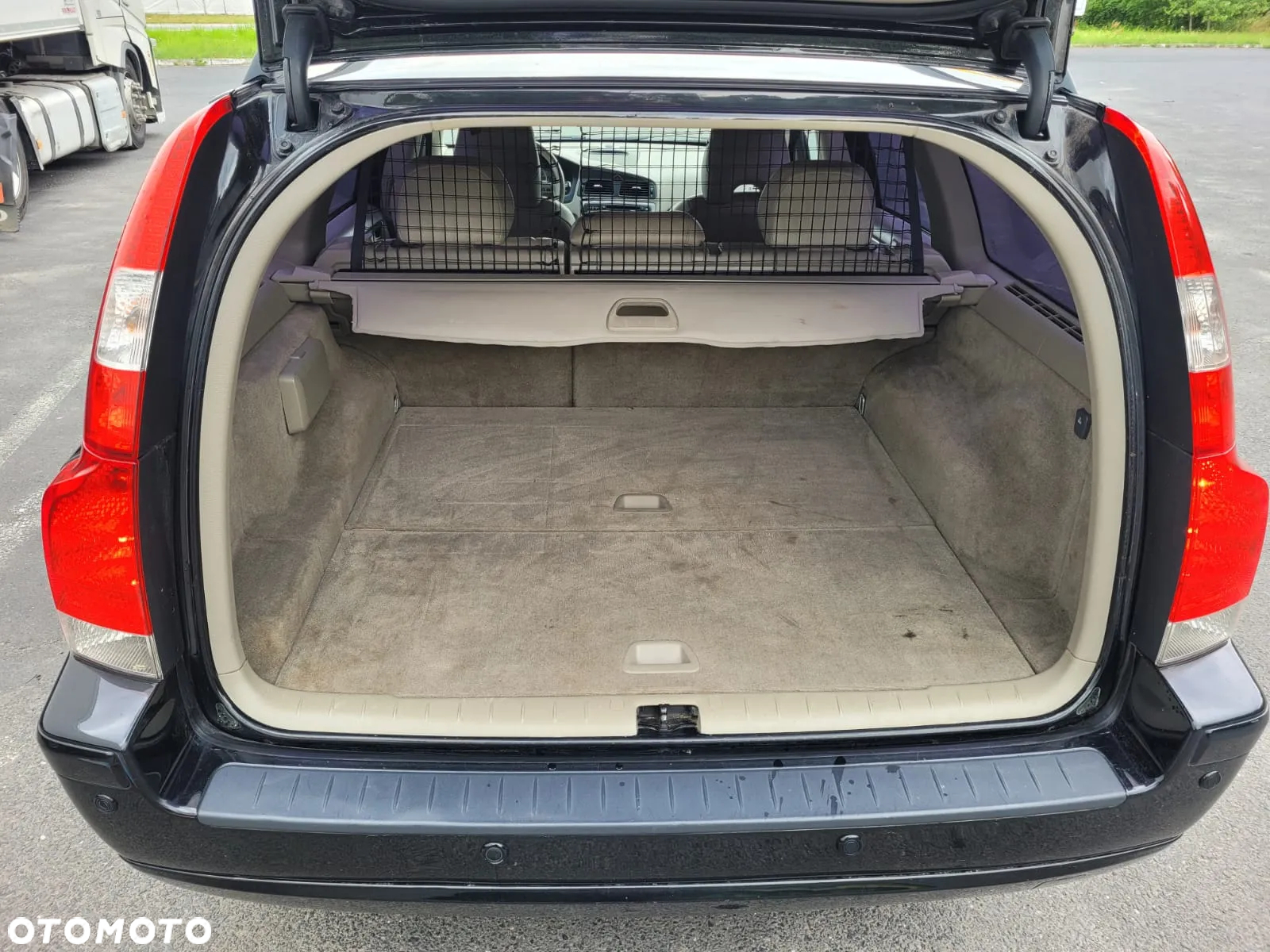 Volvo V70 D5 AWD DPF Edition Comfort - 17