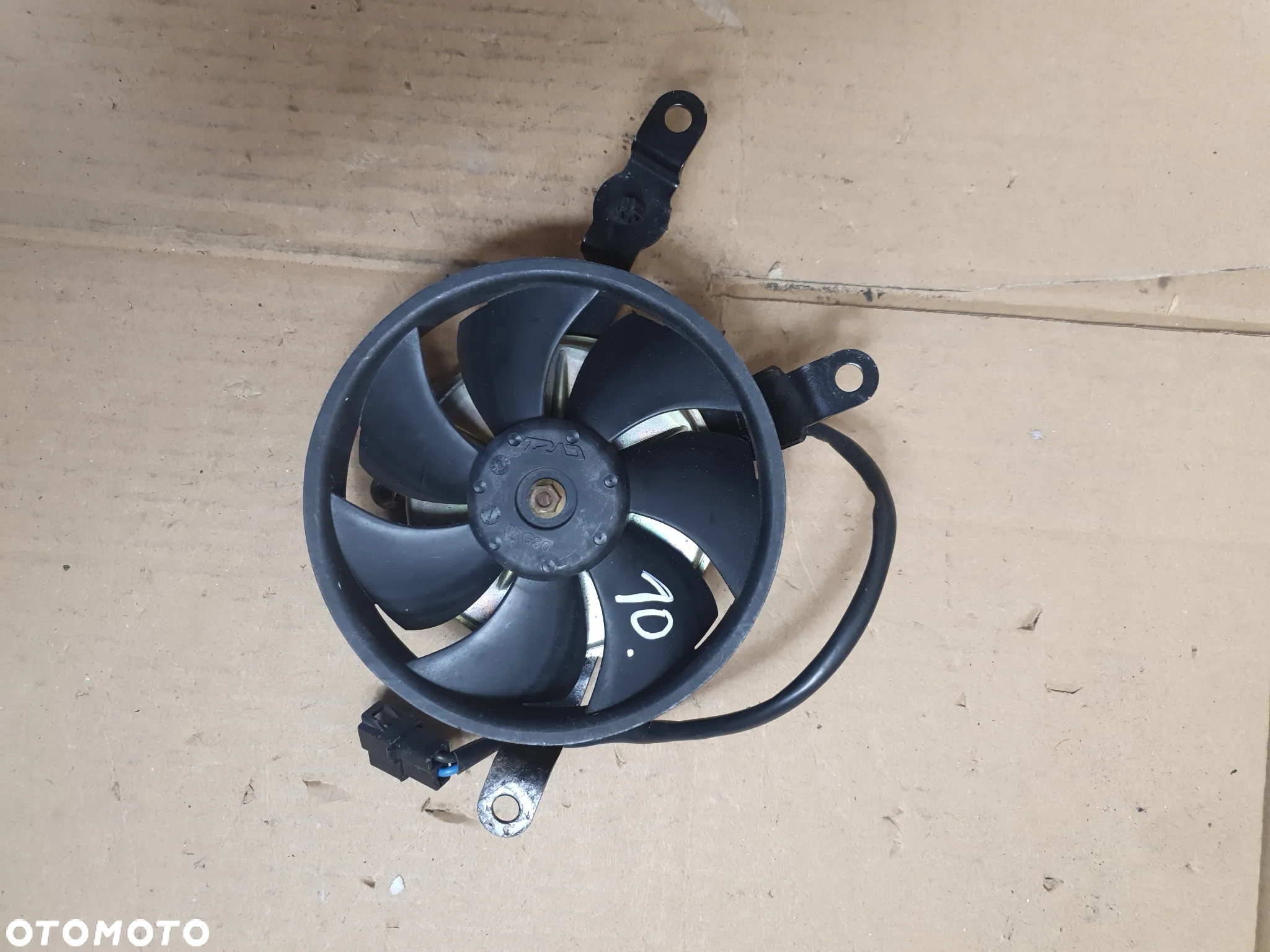 } YAMAHA YZF-R6 2003-2005 RJ05 RJ09 Wentylator silniczek wentylatora chłodnicy SSW9806L - 2