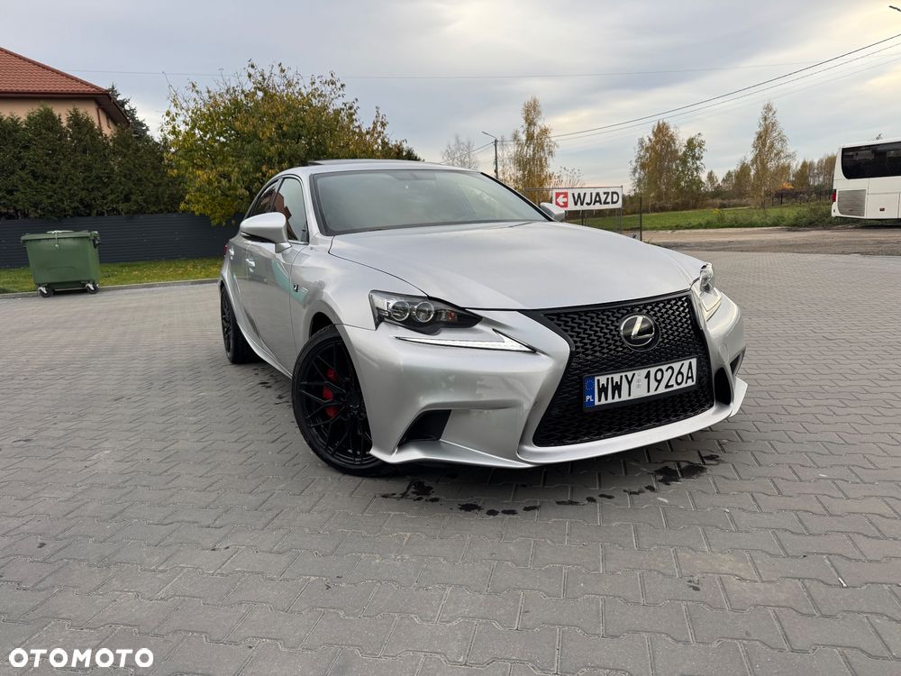 Lexus Inny - 4