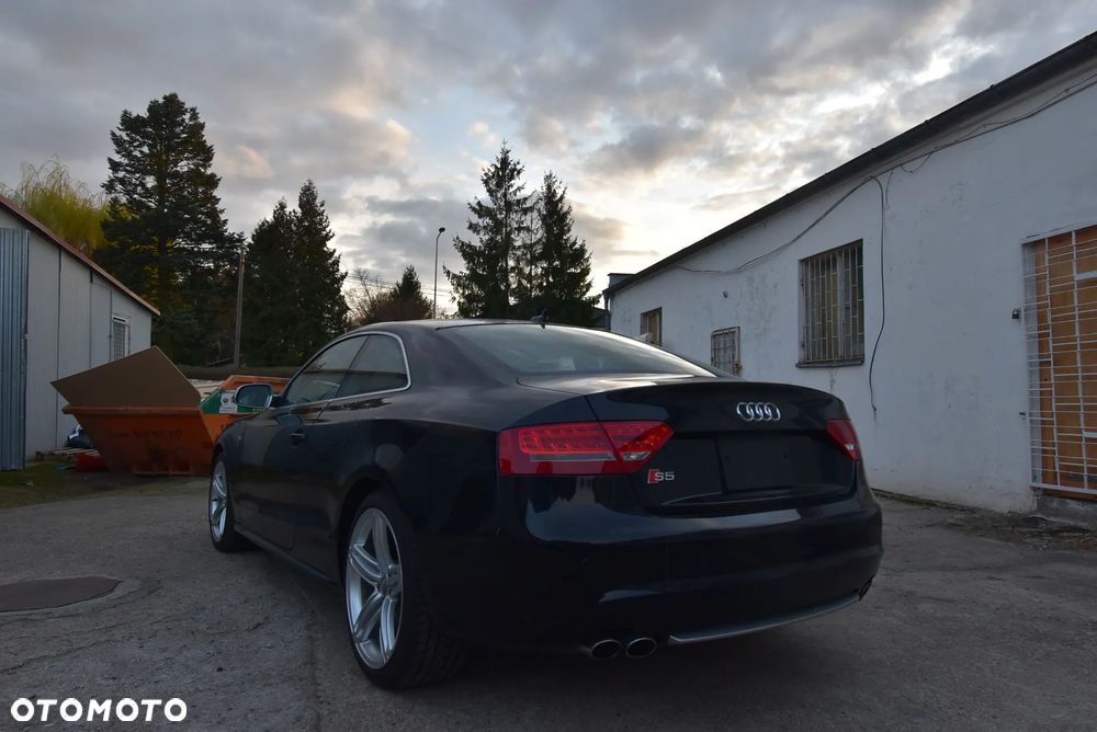 Audi Coupe - 11