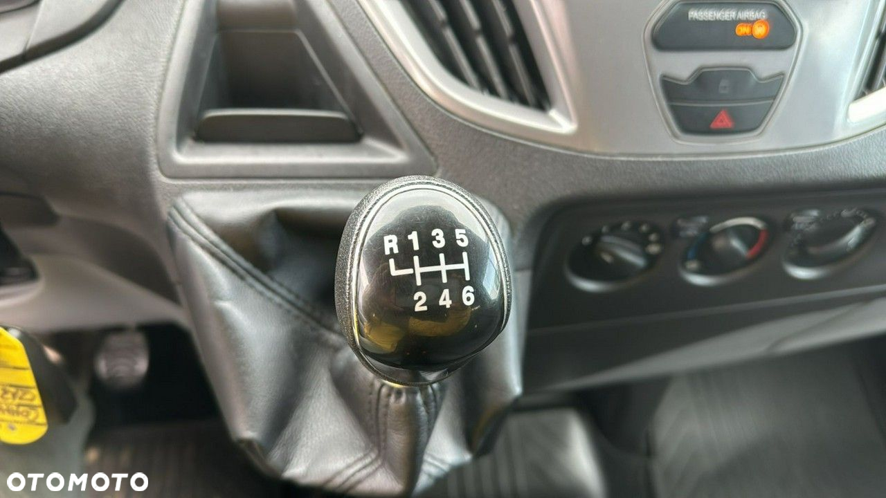 Ford Transit Custom - 19