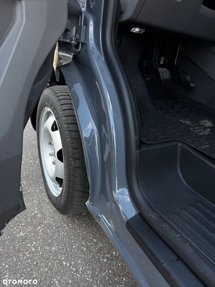 Volkswagen Transporter T6.1 - 22