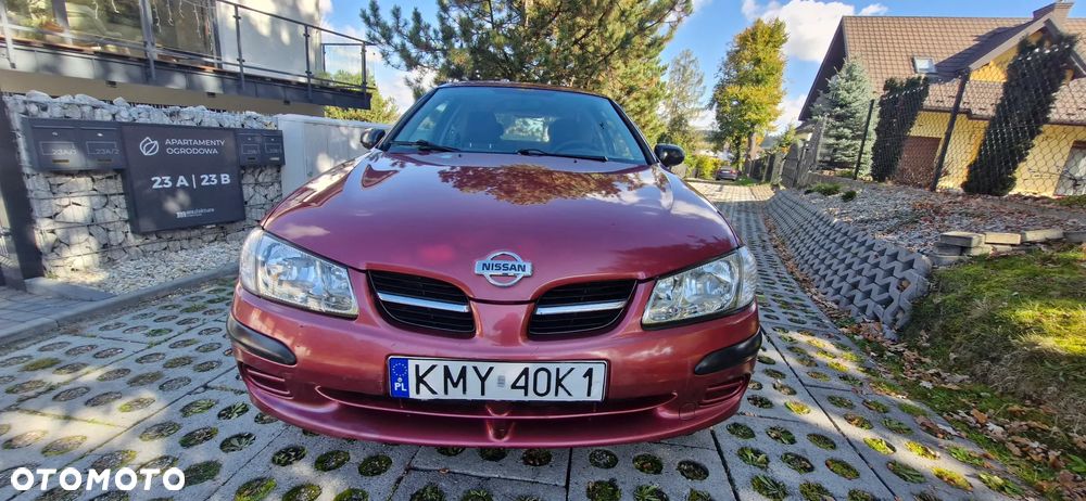 Nissan Almera