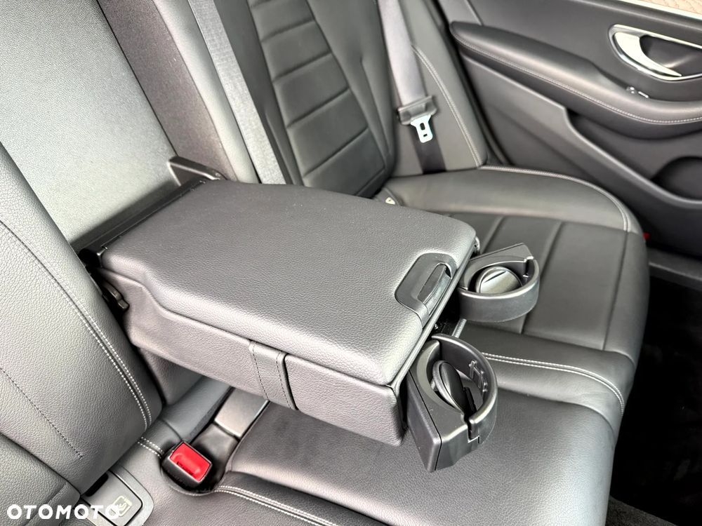Mercedes-Benz Klasa E 220 d 9G-TRONIC Exclusive - 26