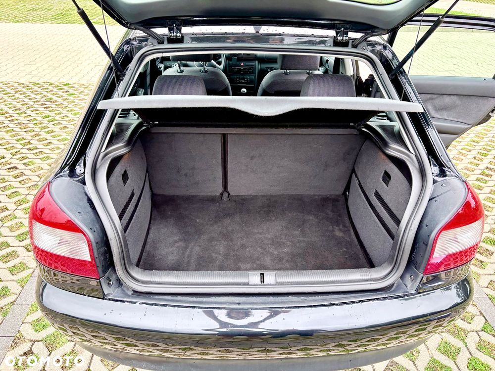 Audi A3 Sportback 1.6 Ambiente - 10