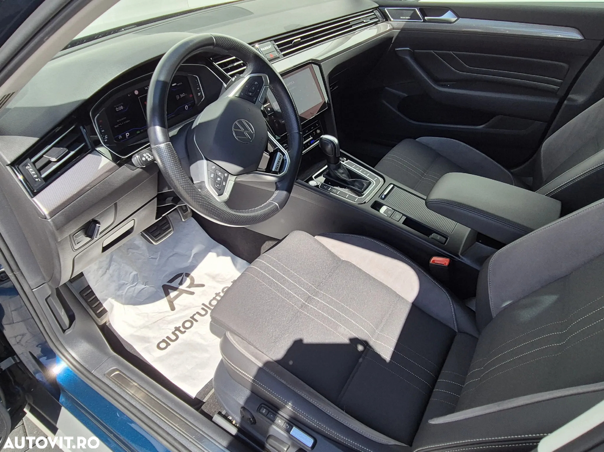 Volkswagen Passat Alltrack 2.0 TDI 4Mot DSG - 9