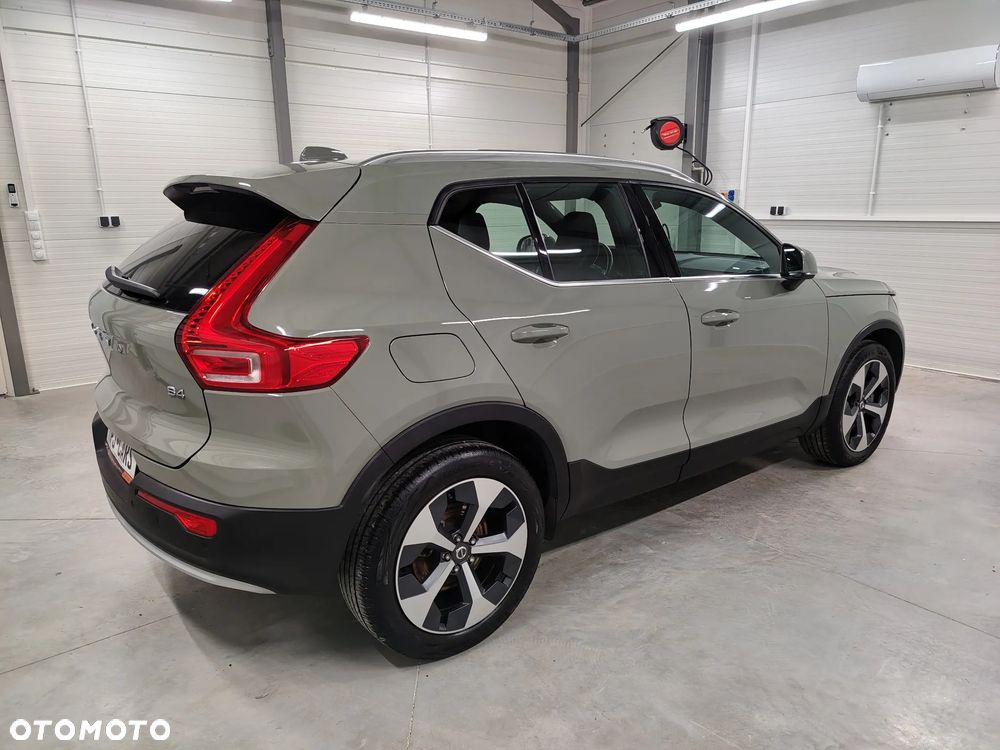 Volvo XC 40 B4 Plus Dark - 13
