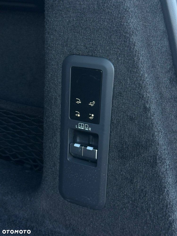 Land Rover Range Rover Sport - 28