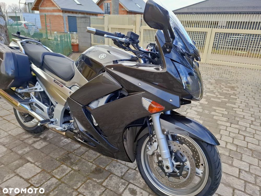 Yamaha FJR - 3