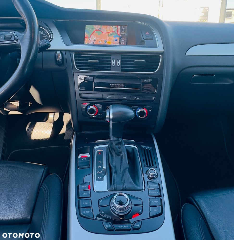 Audi A4 Avant 2.0 TDI DPF clean diesel multitronic S line Sportpaket - 11